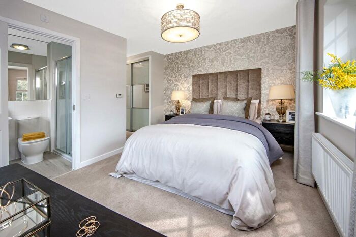 4 Bedroom Detached House For Sale In St Laurence Avenue, Aylesford, Maidstone, Kent, ME16