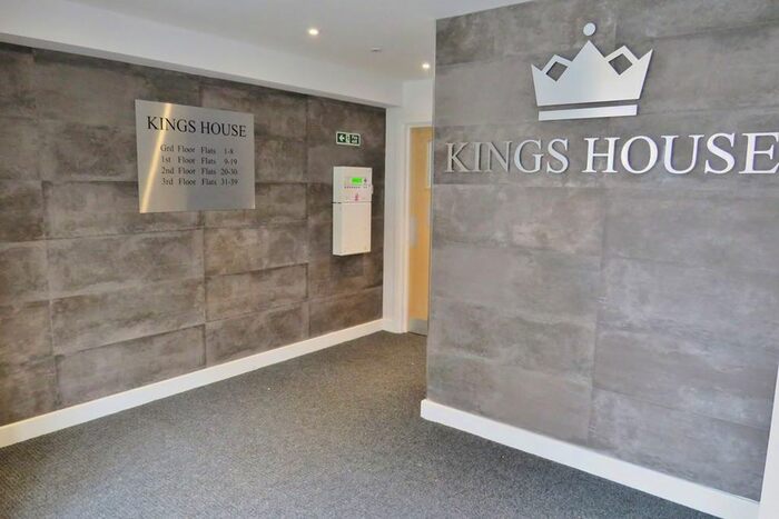 2 Bedroom Flat To Rent In Cantelupe Road, East Grinstead, RH19