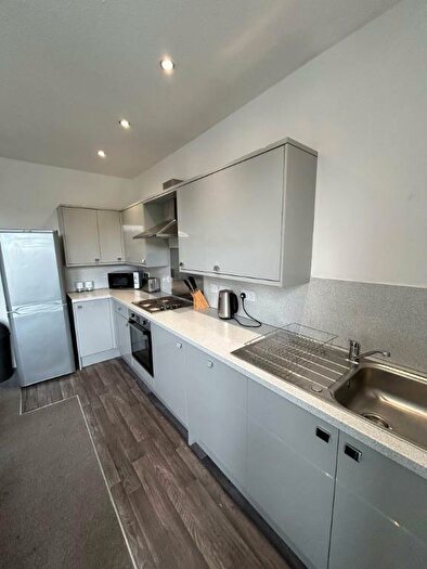 3 Bedroom Flat To Rent In Seymour Street, West End, Dundee, DD2