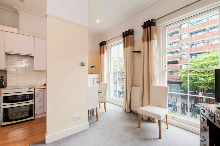 2 Bedroom Flat To Rent In Tachbrook Street, Pimlico, London, SW1V