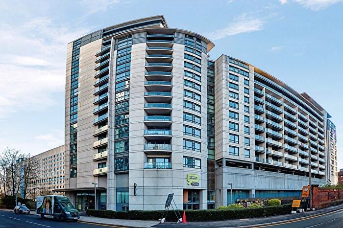 1 Bedroom Property To Rent In Centenary Plaza, Birmingham, B1