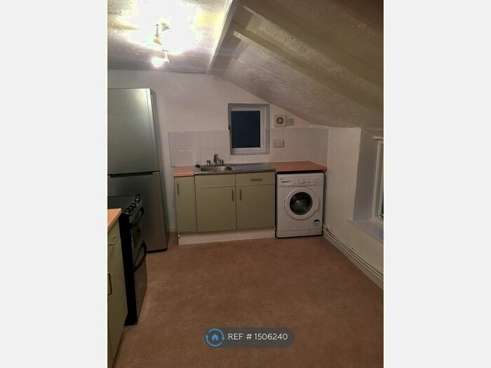 2 Bedroom Flat To Rent In Pierce Lane, Fulbourn, Cambridge, CB21