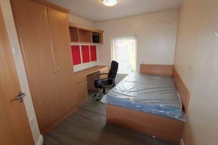 6 Bedroom Flat To Rent In Union Court, Leamington Spa, CV31