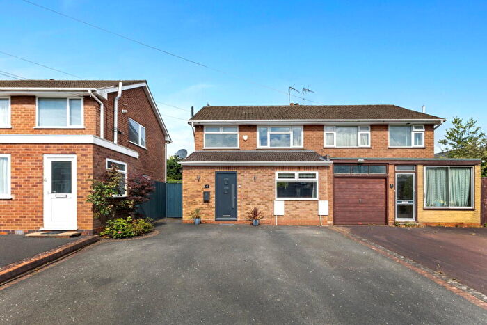 3 Bedroom Semi Detached House For Sale In Newfield Close, Solihull, B91