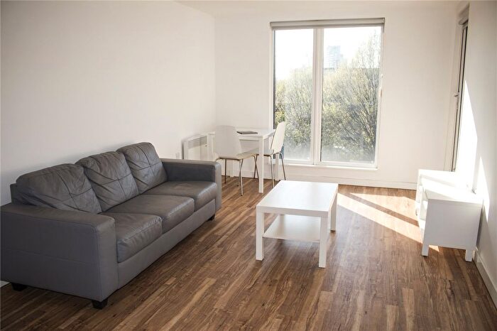2 Bedroom Flat To Rent In The Exchange, Elmira Way, Salford, Manchester, M5