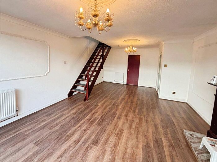 3 Bedroom Link Detached House To Rent In Coventry Road, Exhall, Coventry, Warwickshire, CV7