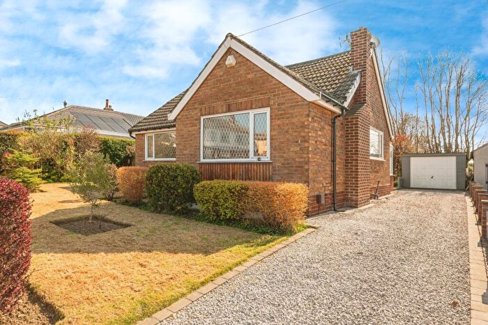3 Bedroom Bungalow For Sale In Woodlands Avenue, Gomersal, Cleckheaton, West Yorkshire, BD19