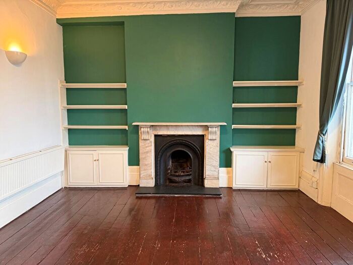 1 Bedroom Apartment To Rent In Fortess Road, NW5