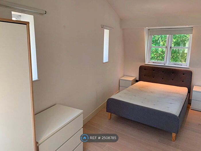 1 Bedroom Flat To Rent In Coldharbour Lane, London, SW9