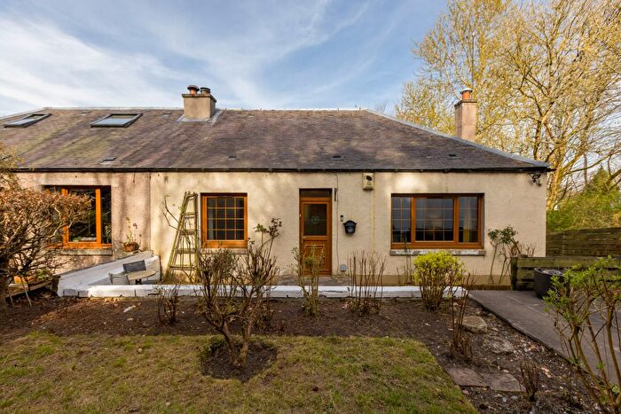 2 Bedroom Semi-Detached Bungalow For Sale In Wadingburn Lane, Lasswade, EH18