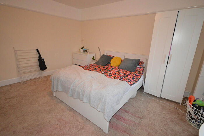 6 Bedroom Detached House To Rent In Stokewood Road, Bournemouth, BH3