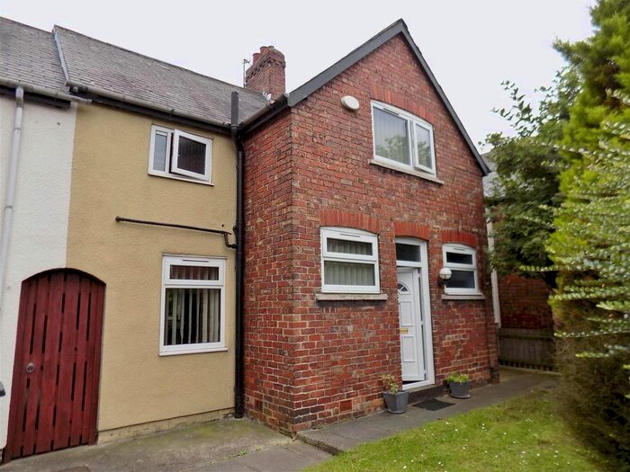 3 Bedroom Terraced House To Rent In Valley Road, Middlesbrough, TS4