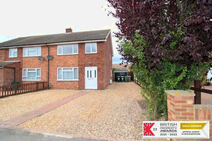 3 Bedroom Detached House To Rent In Courtlands Drive, Biggleswade, SG18