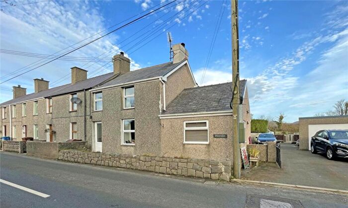 3 Bedroom Semi-Detached House For Sale In Y Ffor, Pwllheli, Gwynedd, LL53