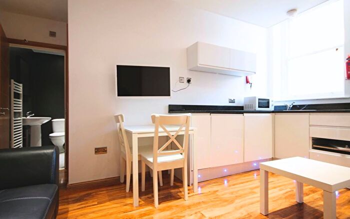 3 Bedroom Property To Rent In Thornton Court, Forth Place, Newcastle Upon Tyne, NE1