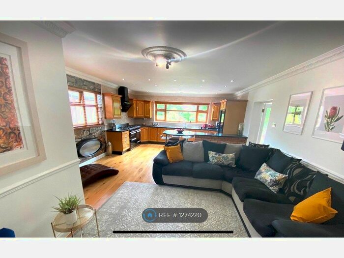 5 Bedroom Detached House To Rent In Church Road, Birmingham B33