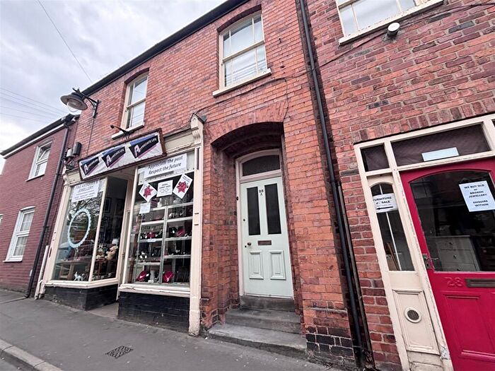 2 Bedroom Flat To Rent In Aswell Street, Louth, LN11