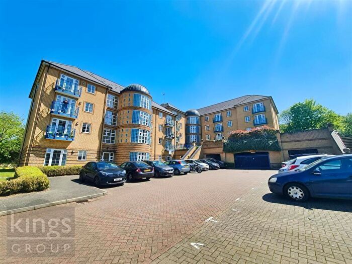 2 Bedroom Apartment To Rent In Newland Gardens, Hertford, SG13
