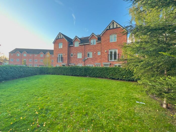 Houses for sale & to rent in WF15 6HU, Vernon Road, Heckmondwike Liversedge