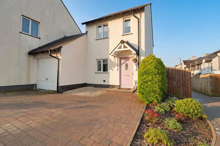 2 Bedroom Link Detached House For Sale In Cole Meadow, High Bickington, Umberleigh, Devon, EX37