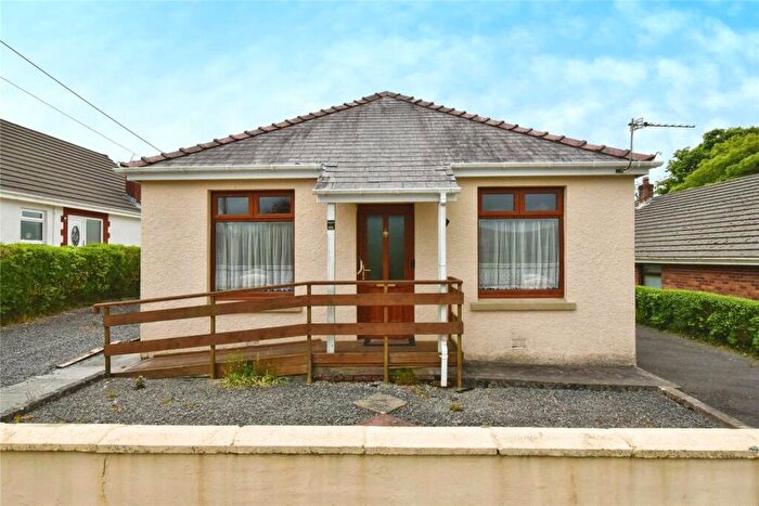 3 Bedroom Bungalow For Sale In Brynneuadd, Lower Brynamman, Ammanford, Neath Port Talbot, SA18