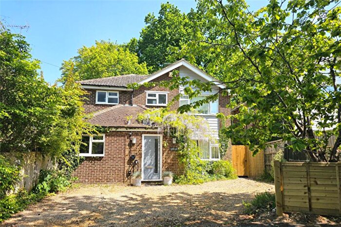 4 Bedroom Detached House For Sale In Phillips Crescent, Headley, Hampshire, GU35