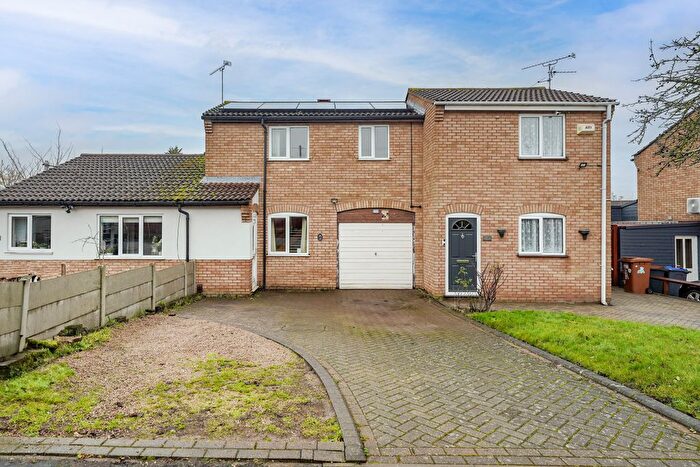 Terraced House For Sale In Queensway, Barwell, Leicester, Leicestershire, LE9