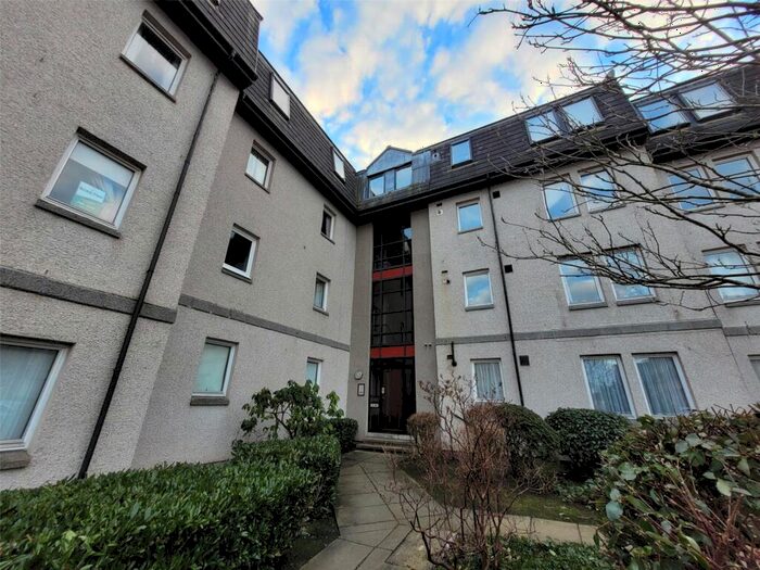 2 Bedroom Flat To Rent In Gairn Mews, Gairn Terrace, Aberdeen, AB10