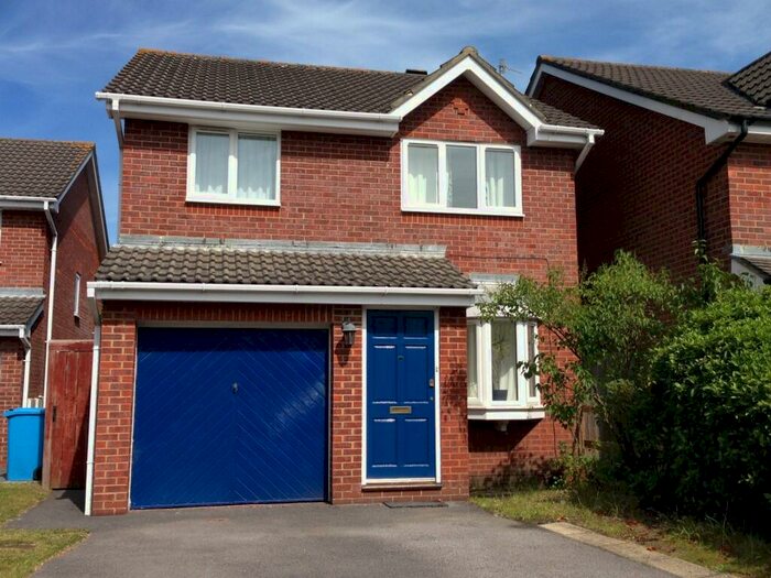 3 Bedroom Detached House To Rent In Canford Heath West, BH17