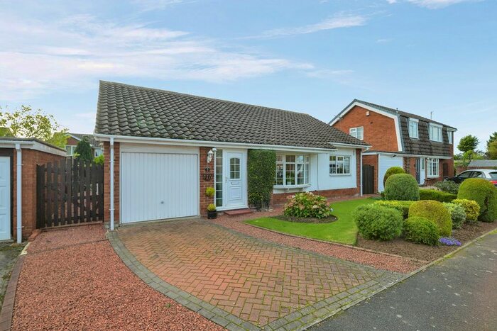 2 Bedroom Bungalow For Sale In Garth Close, Carlton, Stockton-On-Tees, Durham, TS21