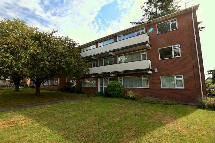 2 Bedroom Flat To Rent In Sefton Court, Maes-yr-awel, Radyr, Cardiff. CF15