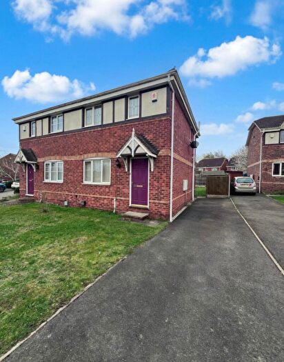 3 Bedroom Semi-Detached House To Rent In Brodsworth Way, Rossington, DN11