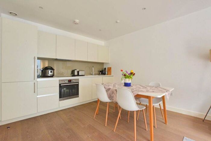 1 Bedroom Flat For Sale In Tudway Road, Kidbrooke, London, SE3
