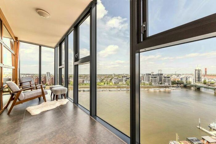2 Bedroom Flat To Rent In Lombard Road, Battersea, SW11