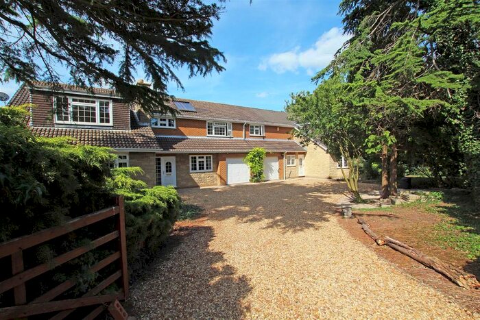 7 Bedroom Detached House For Sale In Drove Road, Whaplode Drove, Spalding, PE12