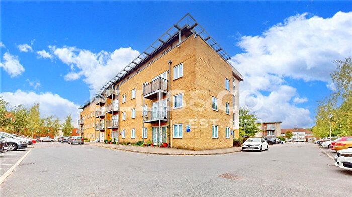 2 Bedroom Flat For Sale In King George Crescent, Wembley, HA0