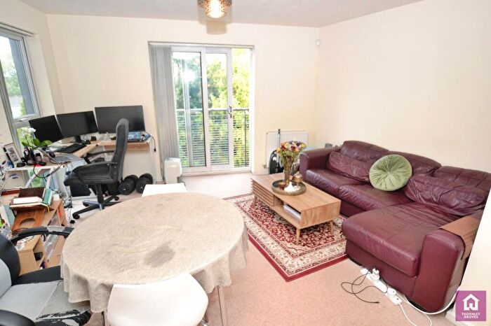 1 Bedroom Flat For Sale In A The Frame, Sports City, Manchester City Centre, M11