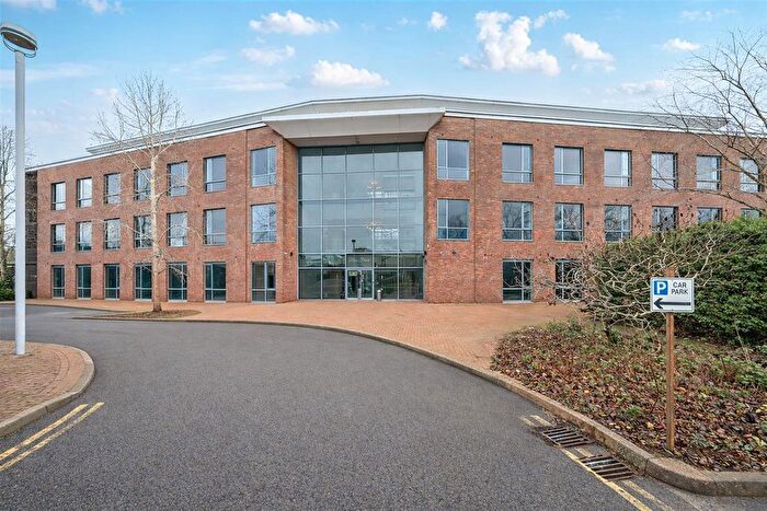 1 Bedroom Flat To Rent In Roop House Waterfront, Fleet, GU51