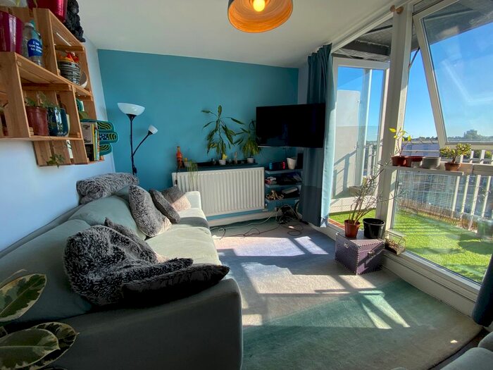 2 Bedroom Flat To Rent In Langley Walk, Edgbaston, Birmingham, B15