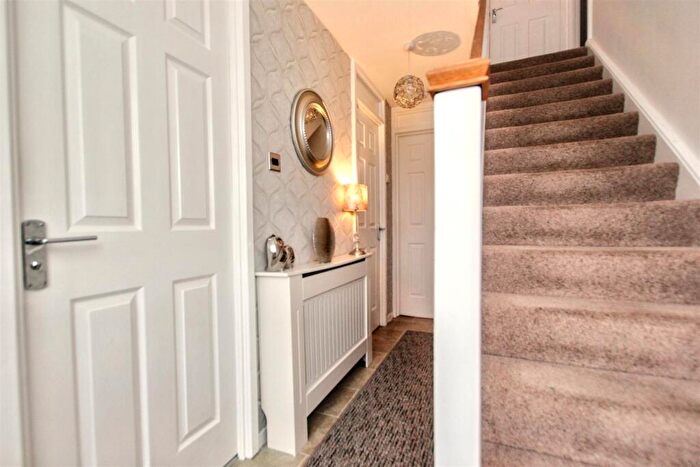 2 Bedroom Semi-Detached House For Sale In Gigha Quadrant, Wishaw, ML2