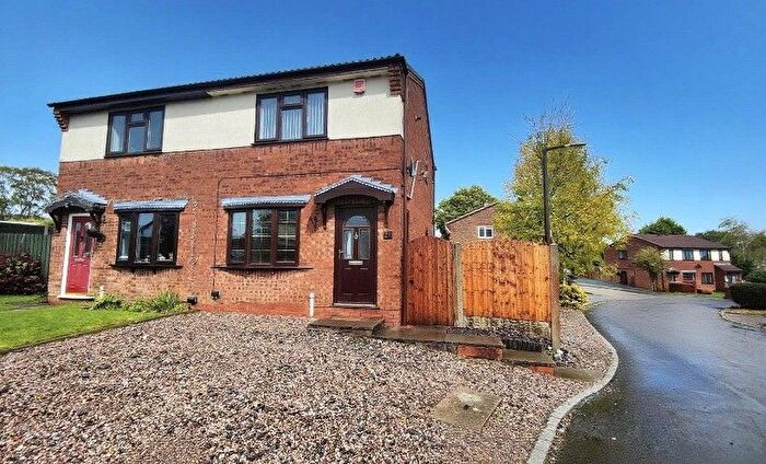 2 Bedroom Property To Rent In Beech Pine Close, Cannock, WS12