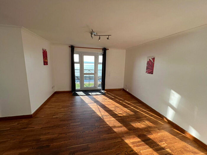 2 Bedroom Apartment To Rent In Lewes Close, Grays, Essex, RM17