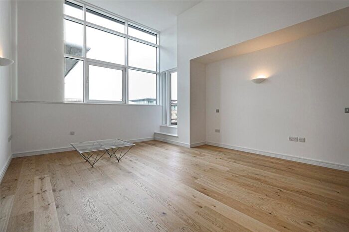 3 Bedroom Apartment For Sale In Argyll Road, Woolwich, SE18