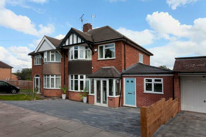 Studio To Rent In Downing Drive, Leicester, LE5