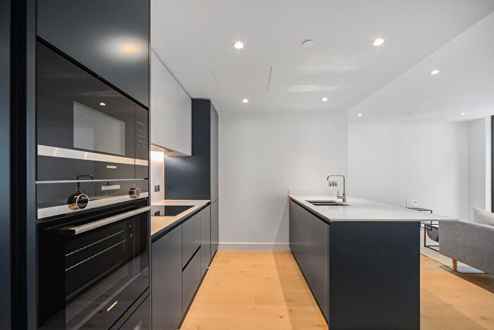 1 Bedroom Flat To Rent In Marsh Wall, Canary Wharf, E14