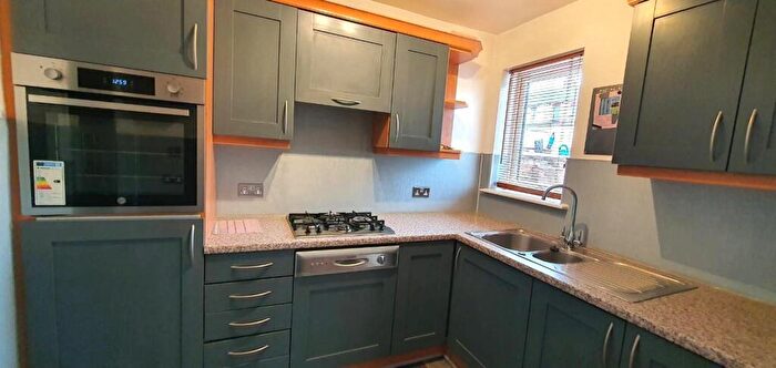 3 Bedroom Semi-Detached House To Rent In Westfield Road, Doncaster, DN4