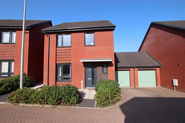 3 Bedroom Link Detached House For Sale In Nursery Gardens, Tithebarn, Exeter, EX1
