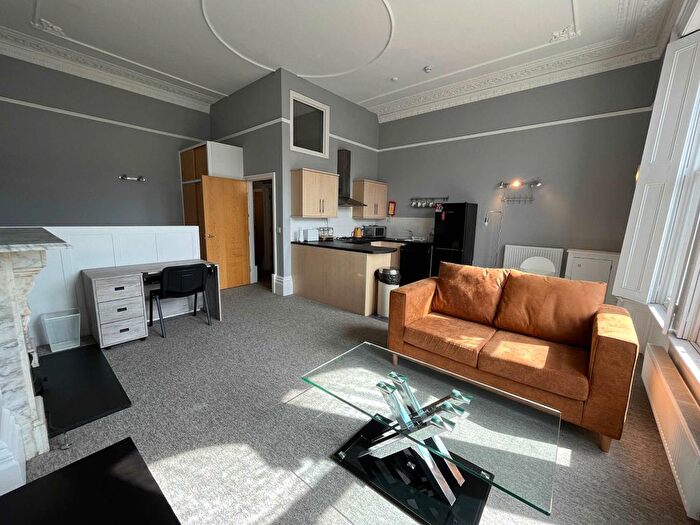 Studio To Rent In Cotham Hill, Bristol, BS6