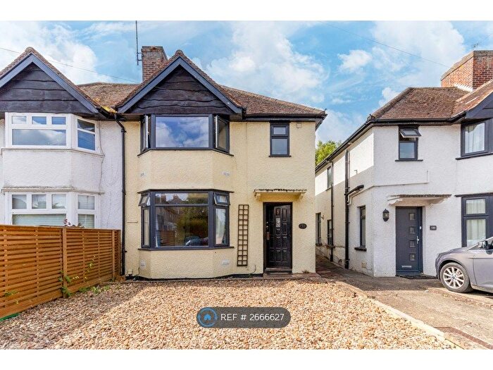 4 Bedroom Semi-detached House To Rent In Cricket Road, Oxford, OX4