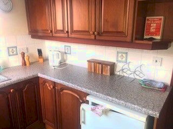 2 Bedroom Flat To Rent In High Street, Auchterarder, PH3